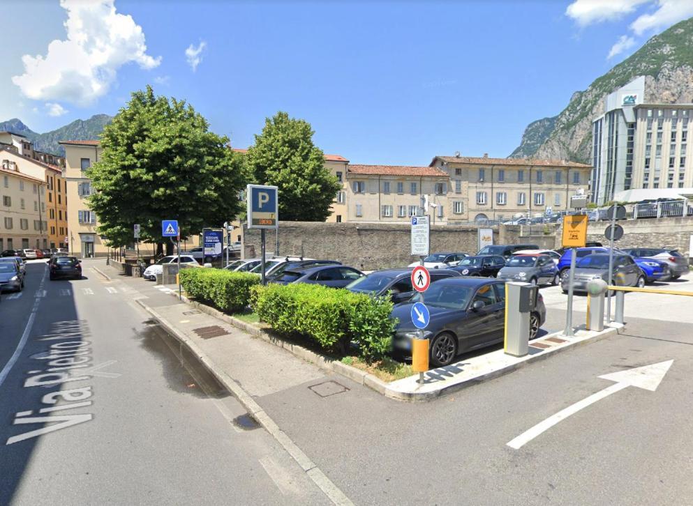 Casa Imbarcadero Apartment Lecco Bagian luar foto